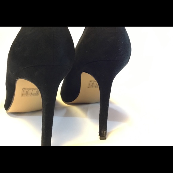 Basic Heels - Picture 2 of 4